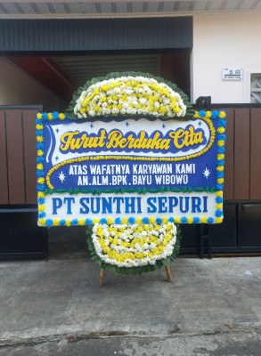 Papan Bunga Duka di Batu Engau